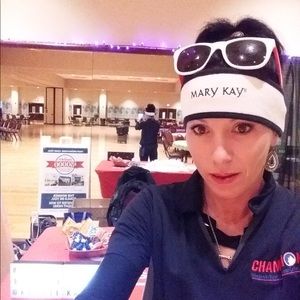 Meet your Posher, Kristi kay